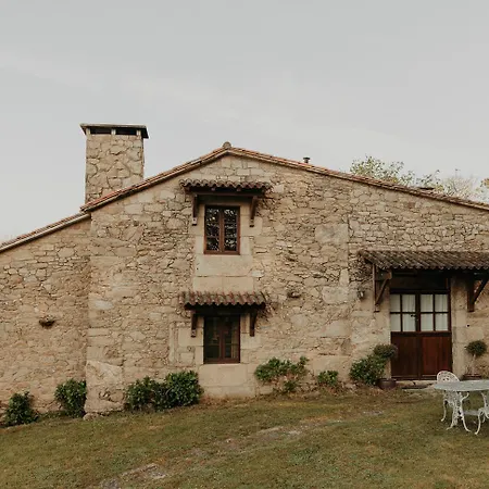 Casas Alexandre * Vilar (Santiago)
